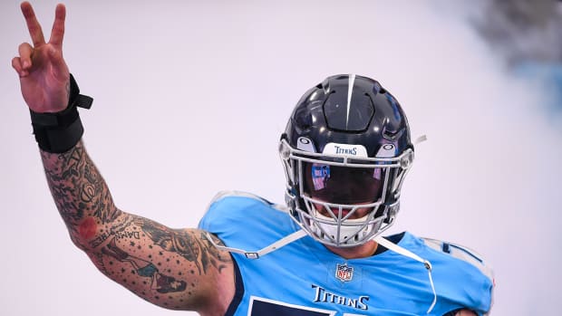 Tennessee Titans offensive tackle Taylor Lewan (77) against the Miami Dolphins during the first half at Nissan Stadium.